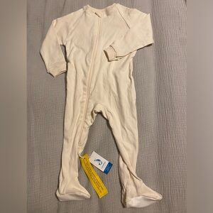 NEW w TAGS Castleware Organic Cotton Footed Sleeper 2T Large
